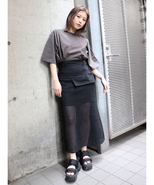 MURUA(ムルーア)の「MARTINZINE Tシャツ(Tシャツ/カットソー・レディース・ホワイト/ダークグレー・FREE)」の6枚目の写真