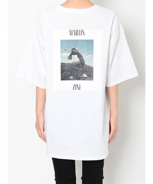 MURUA(ムルーア)の「MARTINZINE Tシャツ(Tシャツ/カットソー・レディース・ホワイト/ダークグレー・FREE)」の14枚目の写真