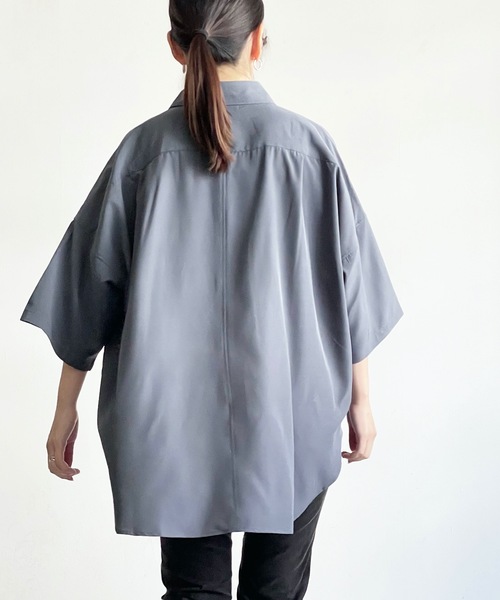 THE TWENTYSEVEN（ザ トゥエンティーセブン）の「The TWENTYSEVEN:PE STRETCH DROP SHOULDER SHIRTS S/S ポリストレッチドロップショルダーシャツショートスリーブ（シャツ/ブラウス・レディース・ホワイト/グリーン/チャコールグレー/イエロー・L/M/XL）」の22枚目の写真