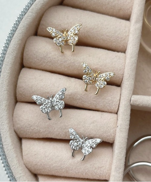 apres jour（アプレジュール）の「【apres jour×ARIAZ】バタフライミニピアス（ピアス（両耳用）・レディース・シルバー/ゴールド・FREE）」の5枚目の写真