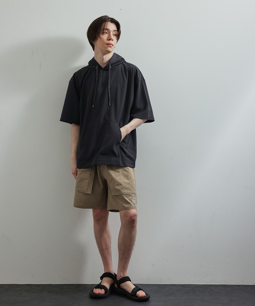 JUNRED（ジュンレッド）の「シルキードライハーフスリーブプルパーカー（パーカー・メンズ・チャコールグレー/ブルー/グリーン/ベージュ系その他・LL/M/L）」の22枚目の写真