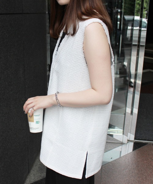 MLI'A(エムリア)の「Vネックベスト(ベスト・レディース・オフホワイト/ホワイト×ブラック/ブラック・M)」の17枚目の写真