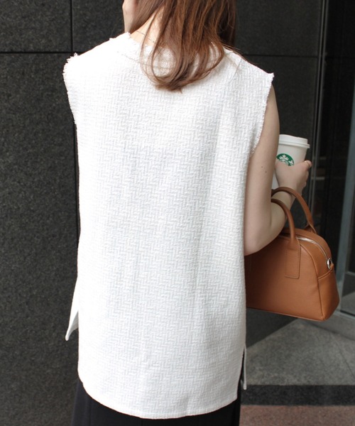 MLI'A(エムリア)の「Vネックベスト(ベスト・レディース・オフホワイト/ホワイト×ブラック/ブラック・M)」の20枚目の写真