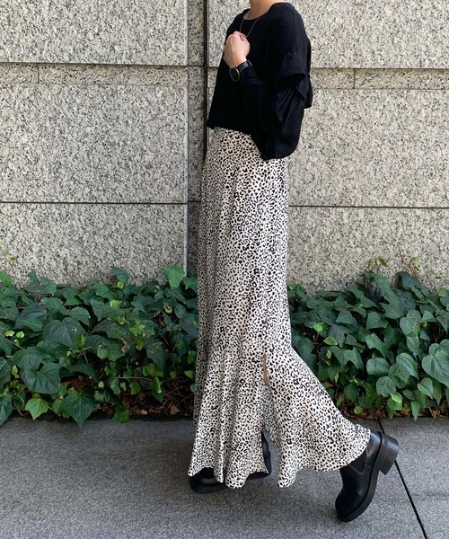 JUNOAH（ジュノア）の「レオパードマーメイドスカート（スカート・レディース・グレイッシュベージュ/ホワイト/ブラック・MEDIUM/X-LARGE/LARGE）」の10枚目の写真