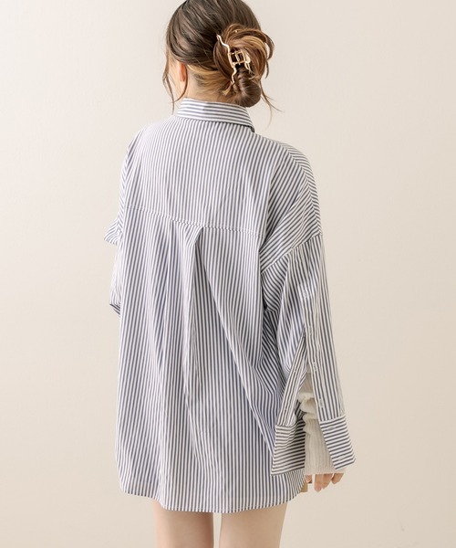 OLIVE des OLIVE(オリーブデオリーブ)の「マントスリーブビッグシャツ(シャツ/ブラウス・レディース・オフホワイト/サックスブルー/ネイビー・FREE)」の18枚目の写真