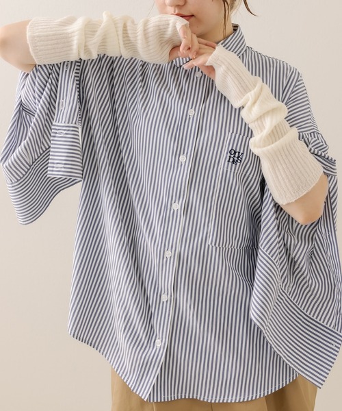 OLIVE des OLIVE(オリーブデオリーブ)の「マントスリーブビッグシャツ(シャツ/ブラウス・レディース・オフホワイト/サックスブルー/ネイビー・FREE)」の19枚目の写真