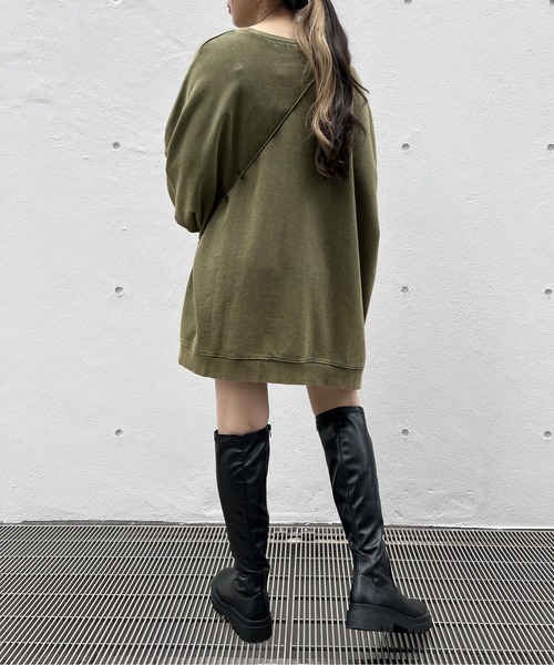 【one way】スウェット　トレーナー　ワンウェイ(M)ブラック one way（ワンウェイ）の「【oneway Jeans】刺繍カレッジロゴ
