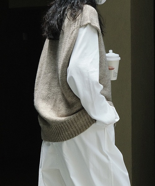 chuclla（チュクラ）の「ウールニット ルーズベスト chw22a073（ニット/セーター・レディース・ブラウン/アイボリー・FREE）」の14枚目の写真