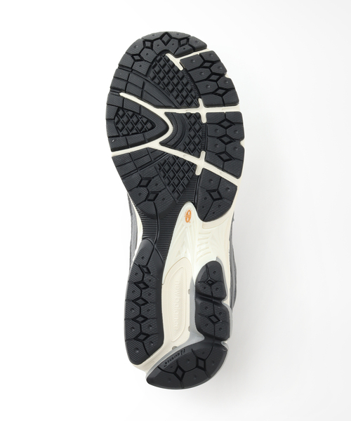 NEW BALANCE(ニューバランス)の「【New Balance / ニューバランス】M2002RHP(スニーカー・メンズ・チャコールグレー・26cm/26.5cm/27cm/27.5cm/28cm)」の16枚目の写真