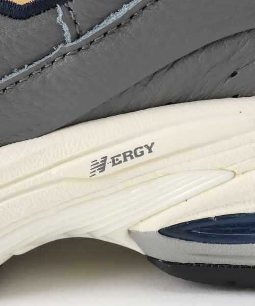 NEW BALANCE(ニューバランス)の「【New Balance / ニューバランス】M2002RHP(スニーカー・メンズ・チャコールグレー・26cm/26.5cm/27cm/27.5cm/28cm)」の14枚目の写真