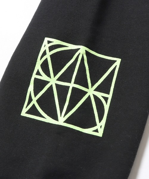 FACETASM(ファセッタズム)の「FACETASM/ファセッタズム ANARCHY CREWNECK スウェット(スウェット・メンズ・ホワイト/ブラック・5)」の5枚目の写真