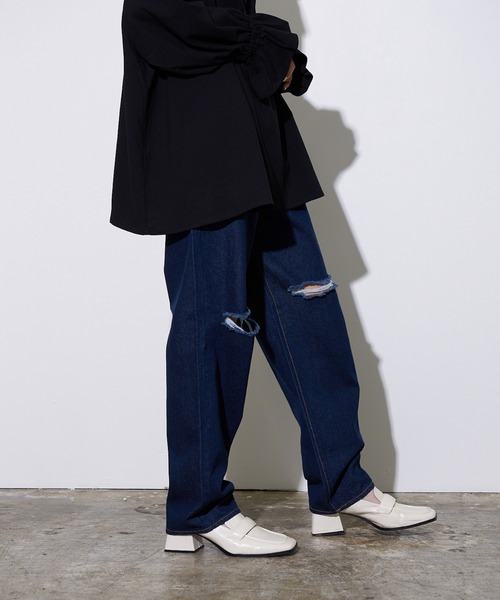 4youstory(フォーユーストーリー)の「【4youstory】デニムダメージルーズストレートパンツ(デニムパンツ・レディース・インディゴブルー/ブルー/ブラック・FREE)」の13枚目の写真