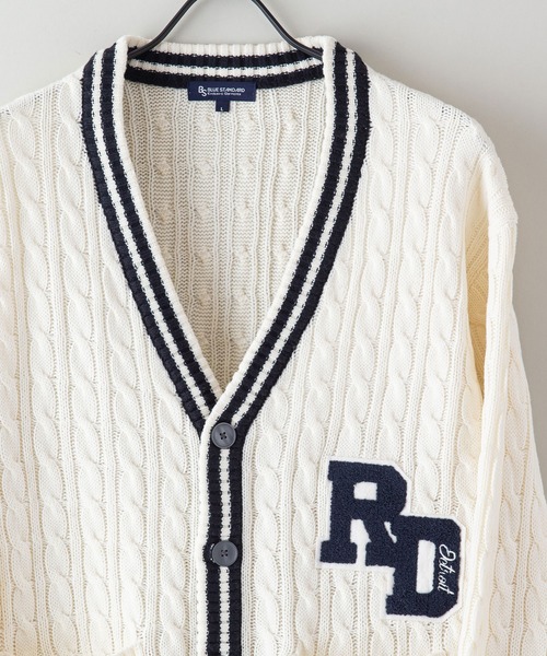 Blue Standard （ブルースタンダード）の「【BLUE STANDARD/ブルースタンダード】5G カレッジデザイン レタードカーディガン（カーディガン/ボレロ・メンズ・ホワイト/ダークグリーン/杢グレー・MEDIUM/LARGE/X-LARGE）」の4枚目の写真