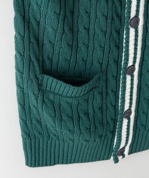 Blue Standard （ブルースタンダード）の「【BLUE STANDARD/ブルースタンダード】5G カレッジデザイン レタードカーディガン（カーディガン/ボレロ・メンズ・ホワイト/ダークグリーン/杢グレー・MEDIUM/LARGE/X-LARGE）」の11枚目の写真