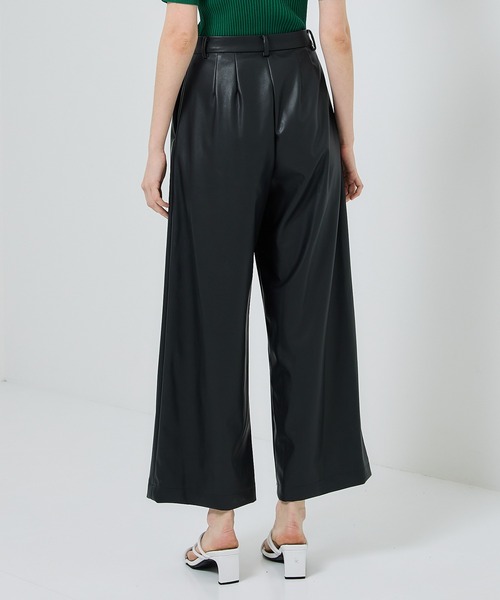 city（シティ）の「【CITY】ソフトレザーライクワイドパンツ[洗える]（その他パンツ・レディース・ブラック/アイボリー・1/2）」の7枚目の写真