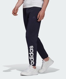 adidas（アディダス）の「エッセンシャルズ フリース テーパードパンツ / アディダス（スウェットパンツ・メンズ）」