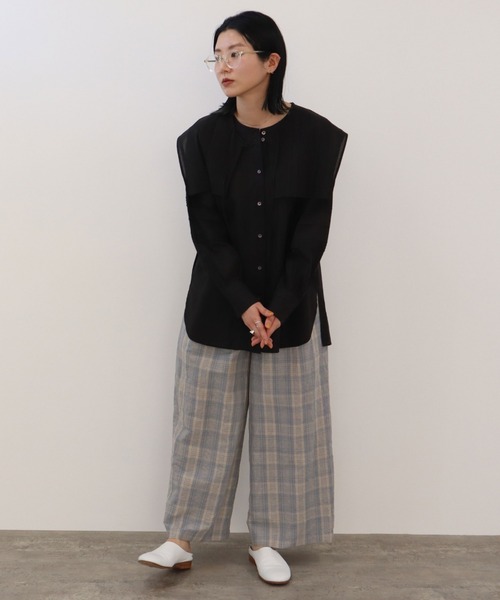 美品　ハグオーワー　 コットンブラウス 　 ピンタック　バンドカラー　ブラック SHIPS（シップス）の「〈手洗い可能〉コットンボイル ピンタック