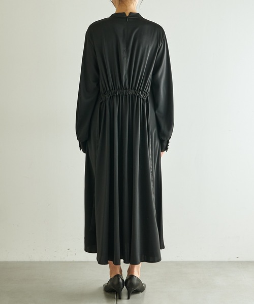 COLLAGE GALLARDAGALANTE(コラージュガリャルダガランテ)の「サテンウエストギャザーワンピース(ワンピース・レディース・ブラック/ミント/オフホワイト・FREE)」の18枚目の写真