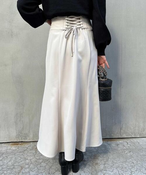 INGNI(イング)の「バックレースUPマーメイドスカート(スカート・レディース・ブラウン/ピンク/ブラック/ライトベージュ・FREE)」の11枚目の写真