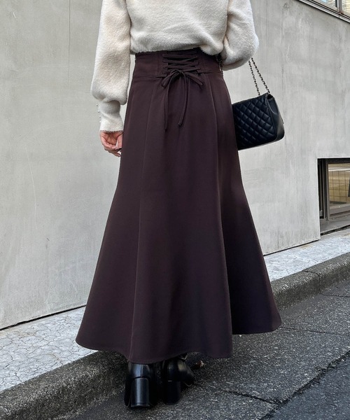 INGNI(イング)の「バックレースUPマーメイドスカート(スカート・レディース・ブラウン/ピンク/ブラック/ライトベージュ・FREE)」の3枚目の写真