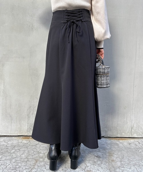 INGNI(イング)の「バックレースUPマーメイドスカート(スカート・レディース・ブラウン/ピンク/ブラック/ライトベージュ・FREE)」の17枚目の写真