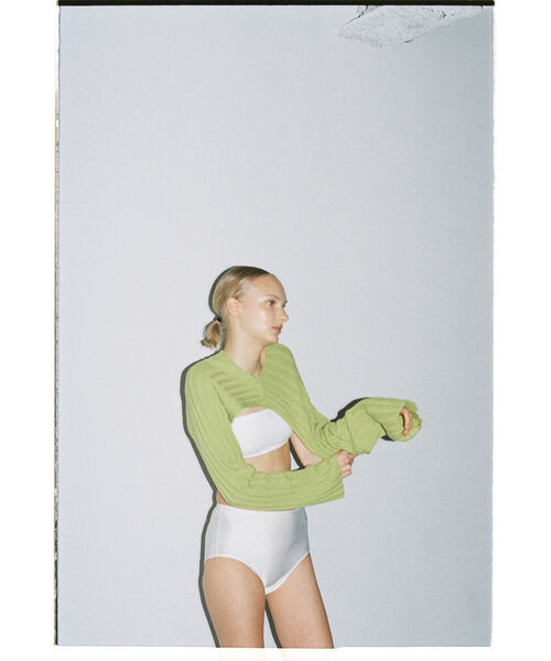 Ray BEAMS（レイビームス）の「Ray BEAMS / 2way アーム ボレロ（Tシャツ/カットソー・レディース・グリーン/ブラック・ONE SIZE）」の2枚目の写真