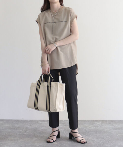 fredy emue（フレディエミュ）の「ラインテープスクエアキャンバストートバッグ（トートバッグ・レディース・アイボリー/グレー・FREE）」の8枚目の写真