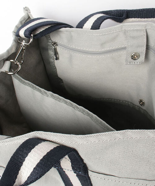 fredy emue（フレディエミュ）の「ラインテープスクエアキャンバストートバッグ（トートバッグ・レディース・アイボリー/グレー・FREE）」の11枚目の写真