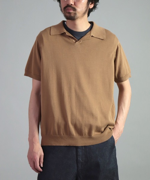 OMNIGOD（オムニゴッド）の「[OMNIGOD mens / オムニゴッド] 強燃コンパクトスピン ショートスリーブポロ（ポロシャツ・メンズ・ベージュ/ライトグレー/ネイビー・2/3）」の2枚目の写真