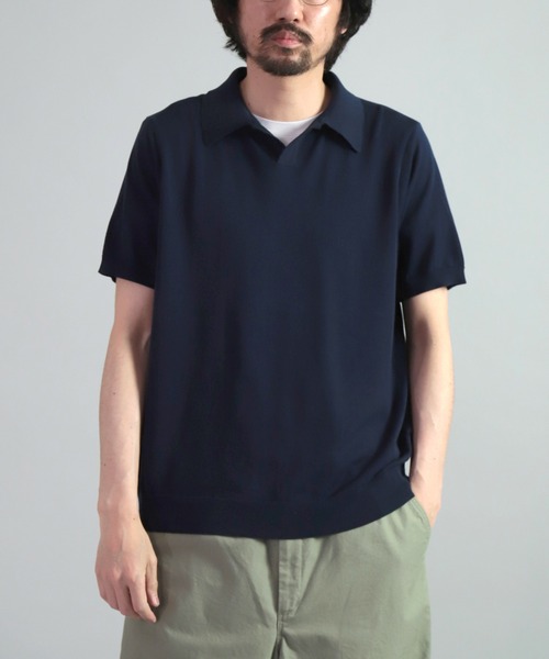 OMNIGOD（オムニゴッド）の「[OMNIGOD mens / オムニゴッド] 強燃コンパクトスピン ショートスリーブポロ（ポロシャツ・メンズ・ベージュ/ライトグレー/ネイビー・2/3）」の3枚目の写真