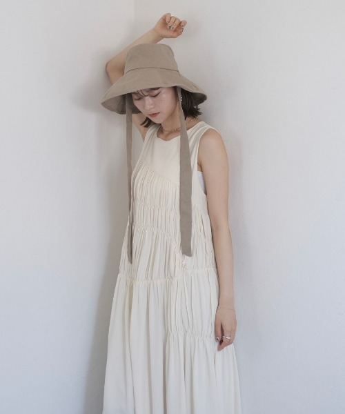 Reurie'（レウリィ）の「リボンバケットハット / 日差し避け 日焼け対策 シンプル カジュアル バケハ 韓国（ハット・レディース・ベージュ/ブラック・FREE）」の14枚目の写真