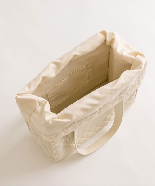 OLIVE des OLIVE（オリーブデオリーブ）の「Aimerianejoie合皮キルティングキャリーオントート　1032200060（トートバッグ・レディース・アイボリー/ブラック/ピンク・FREE）」の20枚目の写真