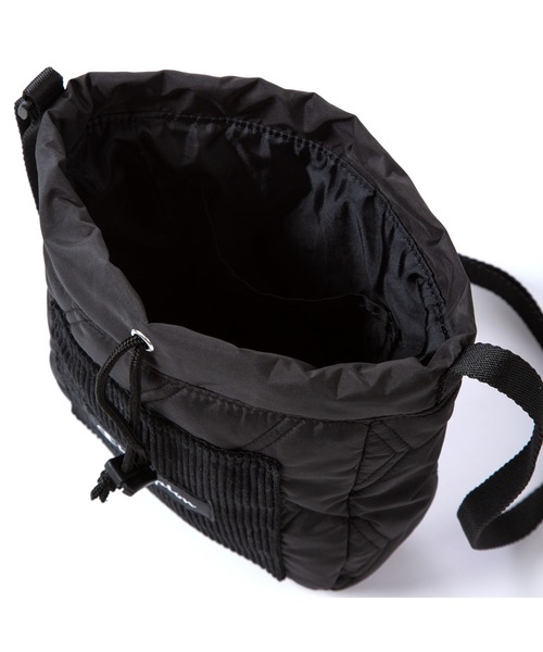 Champion（チャンピオン）の「Champion/チャンピオン キルティー ショルダーバッグ  3L No.63721（ショルダーバッグ・レディース・カーキ/オフホワイト/ブラック・FREE）」の15枚目の写真