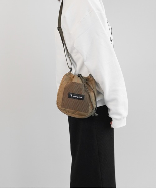 Champion（チャンピオン）の「Champion/チャンピオン キルティー ショルダーバッグ  3L No.63721（ショルダーバッグ・レディース・カーキ/オフホワイト/ブラック・FREE）」の20枚目の写真