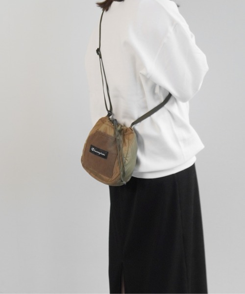 Champion（チャンピオン）の「Champion/チャンピオン キルティー ショルダーバッグ  3L No.63721（ショルダーバッグ・レディース・カーキ/オフホワイト/ブラック・FREE）」の22枚目の写真