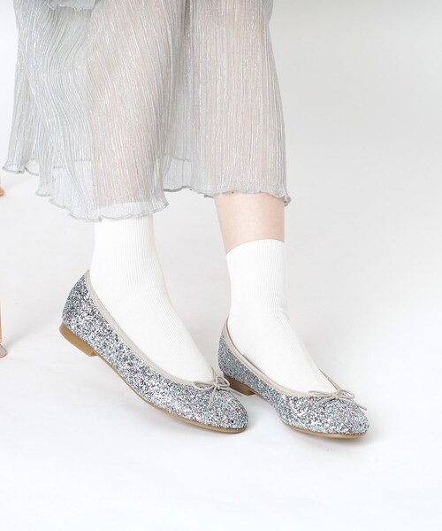 ESPERANZA(エスペランサ)の「高評価レビュー!グリッターバレエローヒールパンプス【ESPERANZA_blanca】 結婚式二次会 パーティー(パンプス・レディース・クリア/ブロンズ/シルバー/ゴールド・S/M/L/LL)」の20枚目の写真