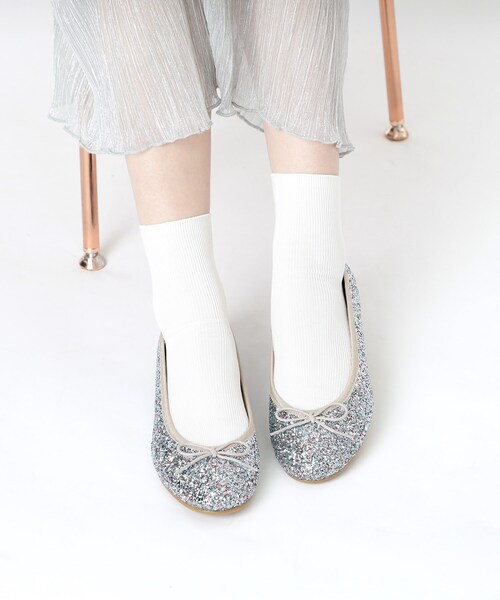 ESPERANZA(エスペランサ)の「高評価レビュー!グリッターバレエローヒールパンプス【ESPERANZA_blanca】 結婚式二次会 パーティー(パンプス・レディース・クリア/ブロンズ/シルバー/ゴールド・S/M/L/LL)」の3枚目の写真