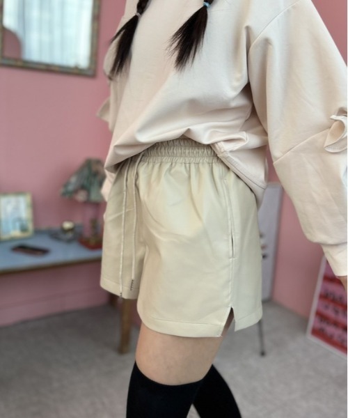 ipugo(イプゴ)の「ipugo/イプゴ レザーショートパンツ(その他パンツ・レディース・ブラック/ピンク/ベージュ・FREE)」の16枚目の写真