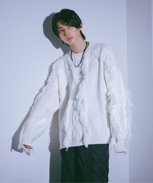 Ellno Loset(エルノロゼット)の「フリンジケーブルニット(ニット/セーター・メンズ・ブラック/オフホワイト/ネイビー・SMALL/MEDIUM/LARGE)」の13枚目の写真