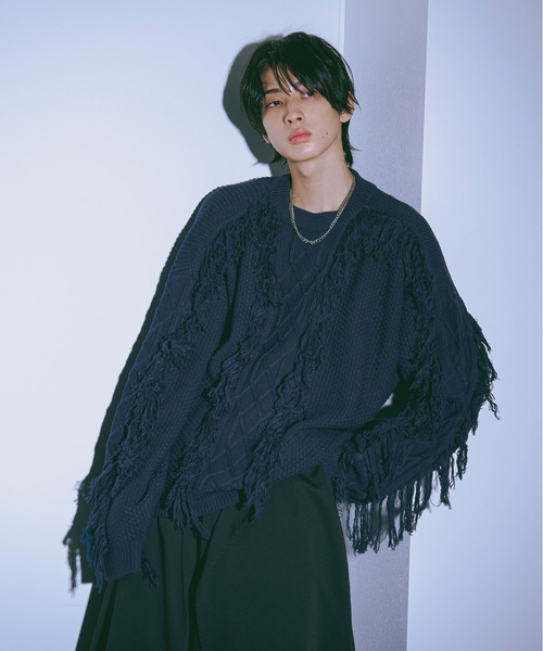 Ellno Loset(エルノロゼット)の「フリンジケーブルニット(ニット/セーター・メンズ・ブラック/オフホワイト/ネイビー・SMALL/MEDIUM/LARGE)」の22枚目の写真
