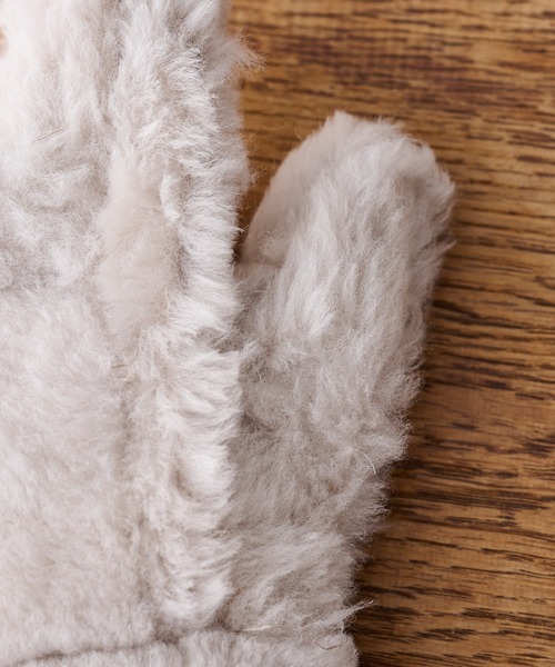 Casselini（キャセリーニ）の「リアルムートングローブ（手袋・レディース・キャメル/ブラック/アイボリー・フリー）」の9枚目の写真