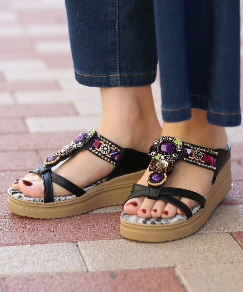 チチカカ（チチカカ）の「エスニックビーズサンダル（サンダル・レディース・オフホワイト/ブラック・LARGE/MEDIUM）」の14枚目の写真