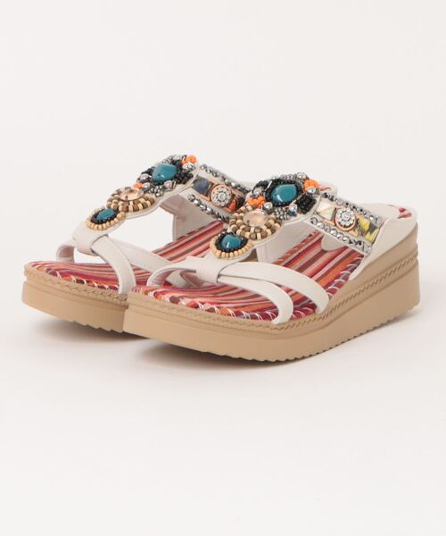 チチカカ（チチカカ）の「エスニックビーズサンダル（サンダル・レディース・オフホワイト/ブラック・LARGE/MEDIUM）」の4枚目の写真