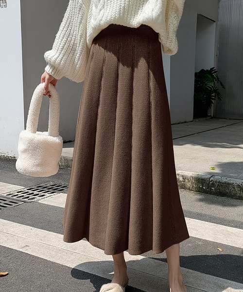 MILAE（ミレ）の「千鳥ラインニットフレアロングスカート（スカート・レディース・ブラック/ピンクベージュ/ブラウン/オフホワイト/グレー・FREE）」の13枚目の写真