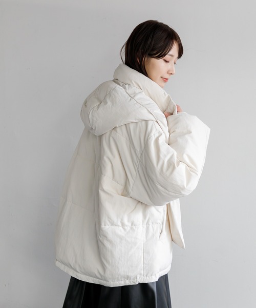 CASA FLINE（カーサフライン）の「CASA FLINE フードマフラー付き中綿