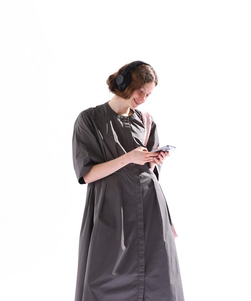 Kelen(ケレン)の「「KELEN/ケレン」ワイドシルエットワンピース(ワンピース・レディース・チャコールグレー/ライトベージュ・M/S)」の15枚目の写真