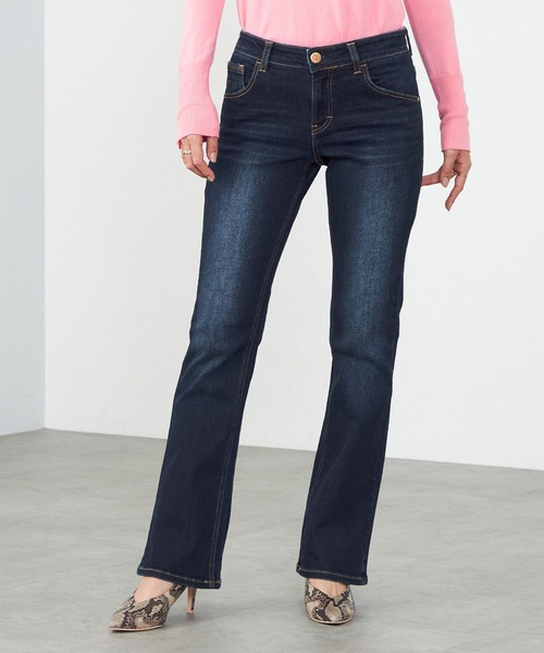 C17（シーセブンティーン）の「C17 ブーツカットデニムパンツ（デニムパンツ・レディース・ブラック/インディゴブルー/ダークインディゴブルー/ブルー・32/30/31/27/28/29/26）」の4枚目の写真