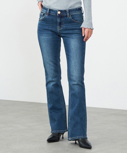 C17（シーセブンティーン）の「C17 ブーツカットデニムパンツ（デニムパンツ・レディース・ブラック/インディゴブルー/ダークインディゴブルー/ブルー・32/30/31/27/28/29/26）」の16枚目の写真