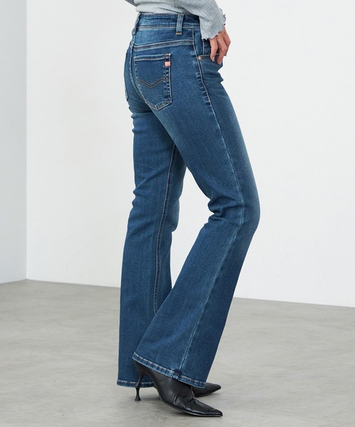 C17（シーセブンティーン）の「C17 ブーツカットデニムパンツ（デニムパンツ・レディース・ブラック/インディゴブルー/ダークインディゴブルー/ブルー・32/30/31/27/28/29/26）」の18枚目の写真