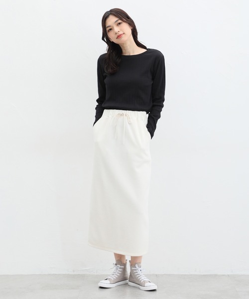 Honeys（ハニーズ）の「ボートネックＴシャツ（Tシャツ/カットソー・レディース・ライトグリーン/オフホワイト/ブラック/グレイッシュベージュ/イエロー/コーラルピンク/サックスブルー・L/M/LL/S）」の11枚目の写真